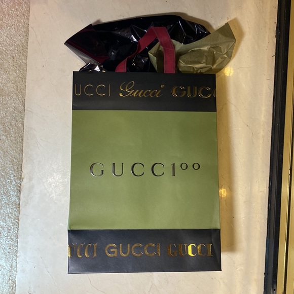 New! Gucci Large Gift Bag! Green/Black/Gold Metallic🔥14”x10”x 5” Heavy paper😎 - Picture 3 of 10